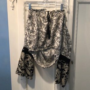 Strapless long sleeved shirt